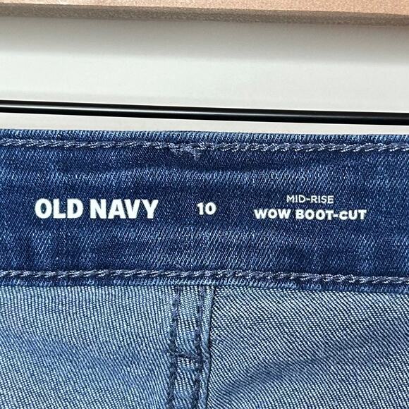 Old Navy Mid-Rise Wow Boot-Cut Denim Jeans Size 10 - Picture 10 of 10